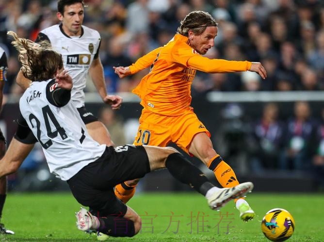 皇马西甲最年长进球榜:普斯卡什居首 莫德里奇次席 皇马西甲最年长进球榜:普斯卡什居首 莫德里奇次席