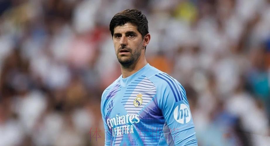 皇马官方：库尔图瓦被诊断出左侧坐骨神经痛